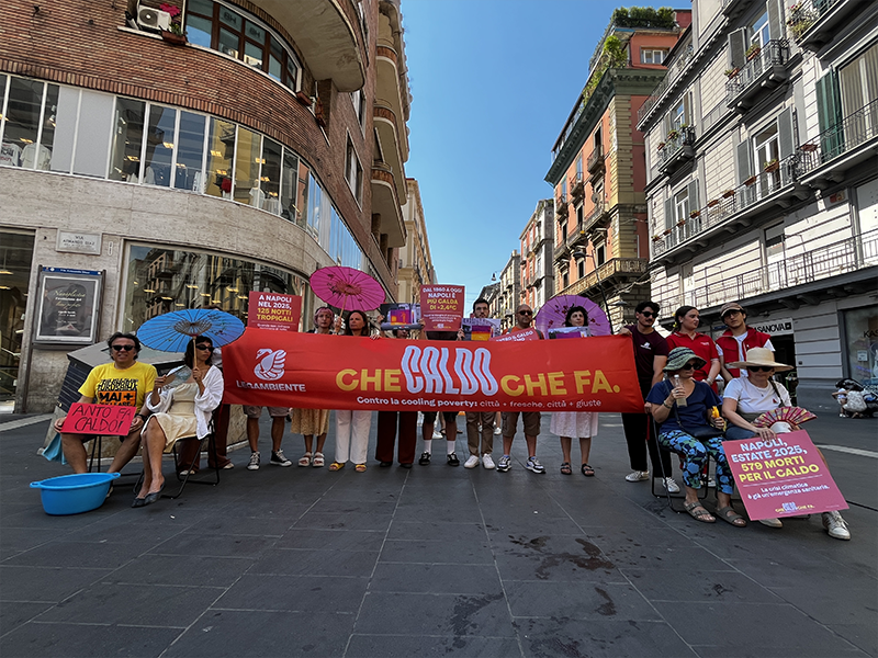 Flash Mob Legambiente Napoli Via Toledo